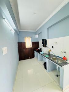 Penthouse Delight 2BHK Flat near Wipro Circle