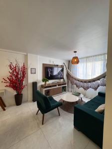 Apartamento alto padrão moderno frente a praia com 2 quartos melhor localização beira mar