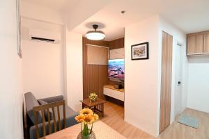 1 Cozy Bedroom Condo Unit-Apple One Banawa Cebu
