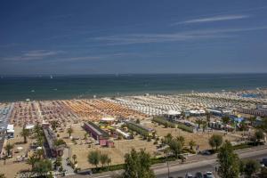 Casa a Rimini a 100 mt dal mare due camere e due bagni cucina e salotto