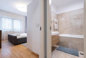 Bubble I Modern 1 BR Apartment on Nerva Traian