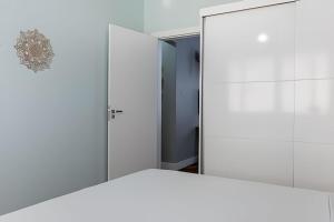 APTO Andar Alto Centro Floripa com Janelas Acústicas