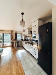 Quiet Garden-Facing Retreat