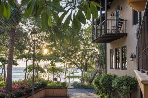 Las Catalinas Doorway