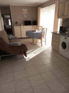 Petite maison avec jardin privé