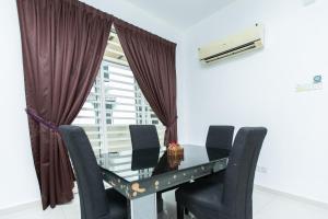 Tanjung Bungah Villa 20 pax Mahjong Snooker and More Close to Beach