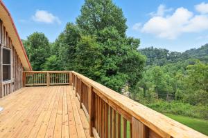 Secluded Mountain Retreat with Stunning Views home