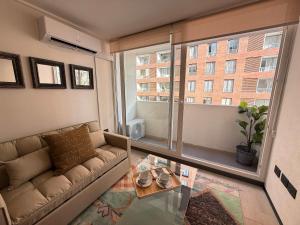 HOM I Cerca del Movistar Arena AA Depto 1D1B Stgo