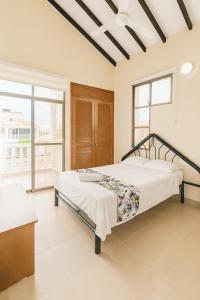 Paraíso Familiar 4hab-piscina-9 camas