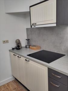 Les Trois-Escabelles