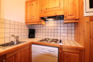 Résidence Plein Soleil - CHARMANT 2 PIECES AVEC JOLIE VUE SUR LA VALLEE, SKIS AUX PIEDS MAE-7478