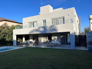 casaconpiscinaelegante - Ubytování bez kategorie ve městě Tigre