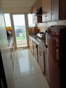 Gulab ki lakadi stays