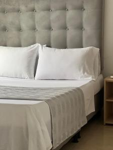 Edificio Las Vegas Apto privado a 15 min de Clínica Valle del Lili y Univalle a 5 min de Unicentro