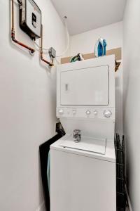 Retreat on Spring, Unit B