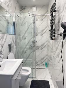 POKOJE i APARTAMENTY LIMONKA do plaży 900m STOCZNIOWCÓW 13
