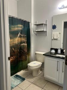 Lakefront Retreat 4BR-3BA Pool Home Near Disney