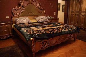 1 Al-Adel Abu Bakr Al-Zamalek