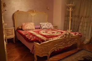 1 Al-Adel Abu Bakr Al-Zamalek