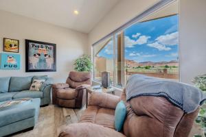 Roaming Red Rock 360 views RV Hook ups Family home