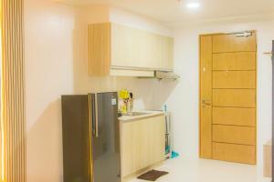 Casa - Central Charm Studio with Skyline Views Near Ayala Mall