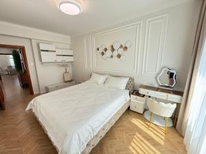 Luxury 2BR Apartment 100m2 Near Naadam Center and City Center