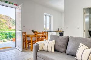 Casa da Tia Celeste I, a Home in Madeira