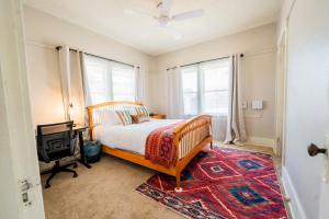 Work Desk- FirePit-Pool-Steps to UofA