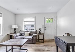 2BR Haven 306C Close to Charlottes Uptown