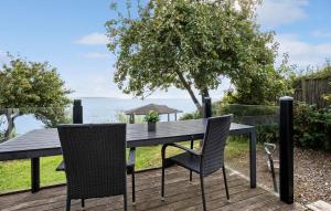 Awesome Home In Børkop With Wifi