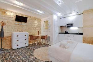 Comfortable studio for 2 near Bastille