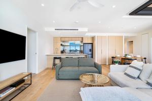 Luxury Beachside Apartment - The Hemingway