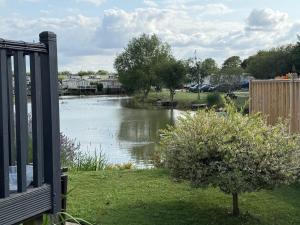 Andreas Riverside Retreat at 7 Lakes Country Park