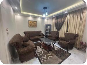 شقة فاخره للايجار