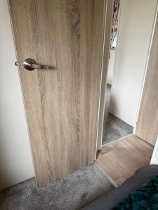 Andreas Riverside Retreat at 7 Lakes Country Park