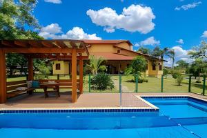 Casa do Morro Bonito MS, perfeita p famílias, 5Q.