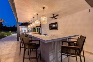 Luxury Villa Rika Corfu- 5 bedrooms with Pool