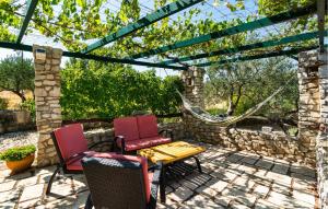 One-Bedroom Holiday Home In Povlja