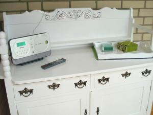 With beach chair & sea