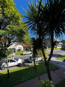 departamento tres amb con cochera interna a solo una cuadra de la playa