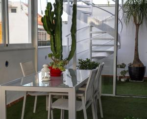 Atico en Triana - 2 terrazas privadas con parking