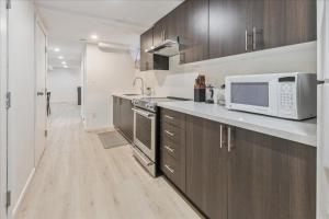 Stewarts Place Newly Renovated Basement City Apartment