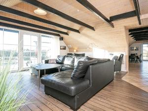8 person holiday home in Ringkøbing-By Traum