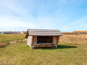 10 person holiday home in Harboøre