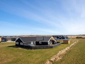 10 person holiday home in Harboøre