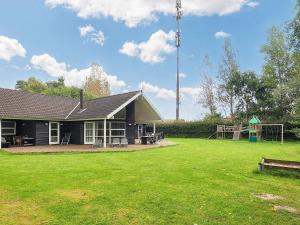 10 person holiday home in Væggerløse-By Traum