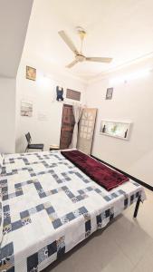 Krishnaalay Guest House