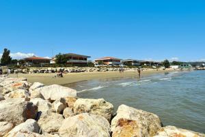 Apartment near Majella Park & Beach