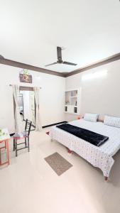 Krishnaalay Guest House