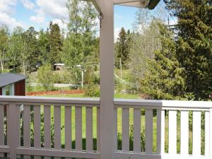 5 person holiday home in STRÄNGNÄS-By Traum